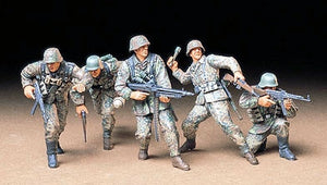 1/35 German Front-Line Infantrymen