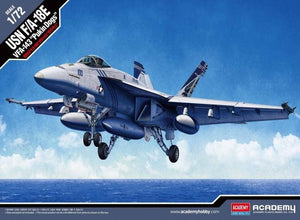 1/72 USN F/A-18 Pukin Dogs